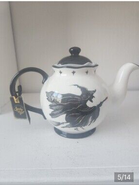 Potter's Studio Halloween Witches Brew 40oz Teapot with Flying Witch on the back